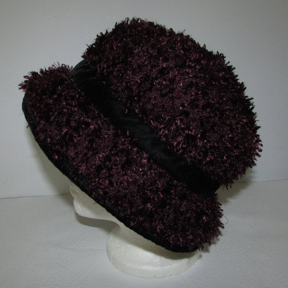 Eyelash Textured Cloche Hat